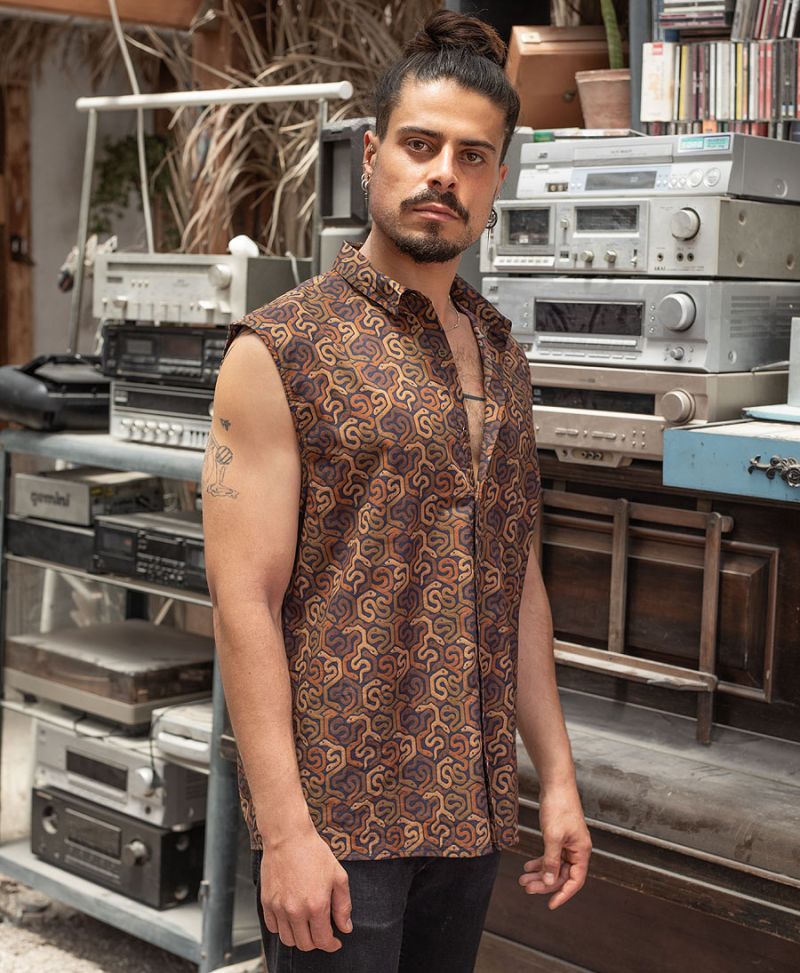 Serpantex Sleeveless Button Up 