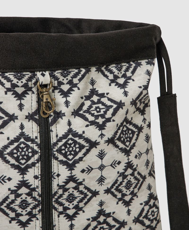 Arrowra Drawstring Backpack