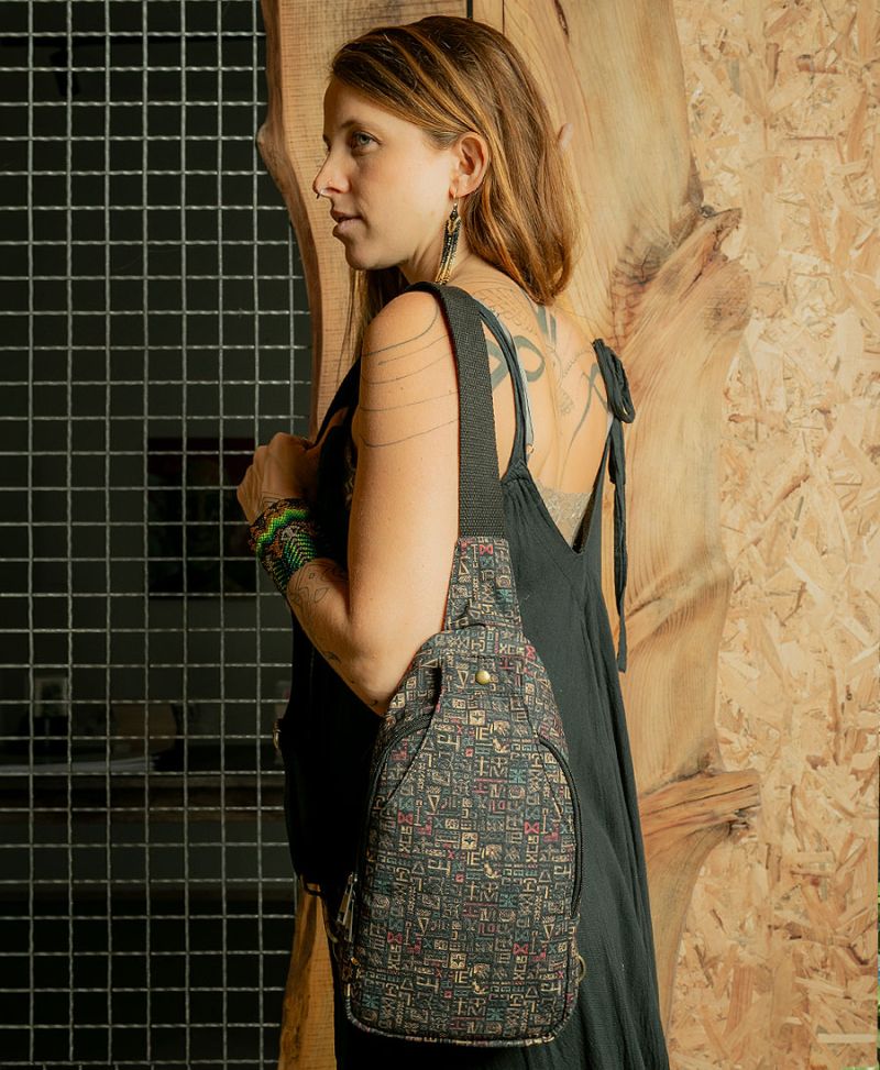 Lexum Sling Bag