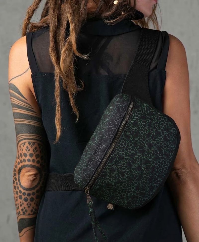 molecule pouch belt vegan