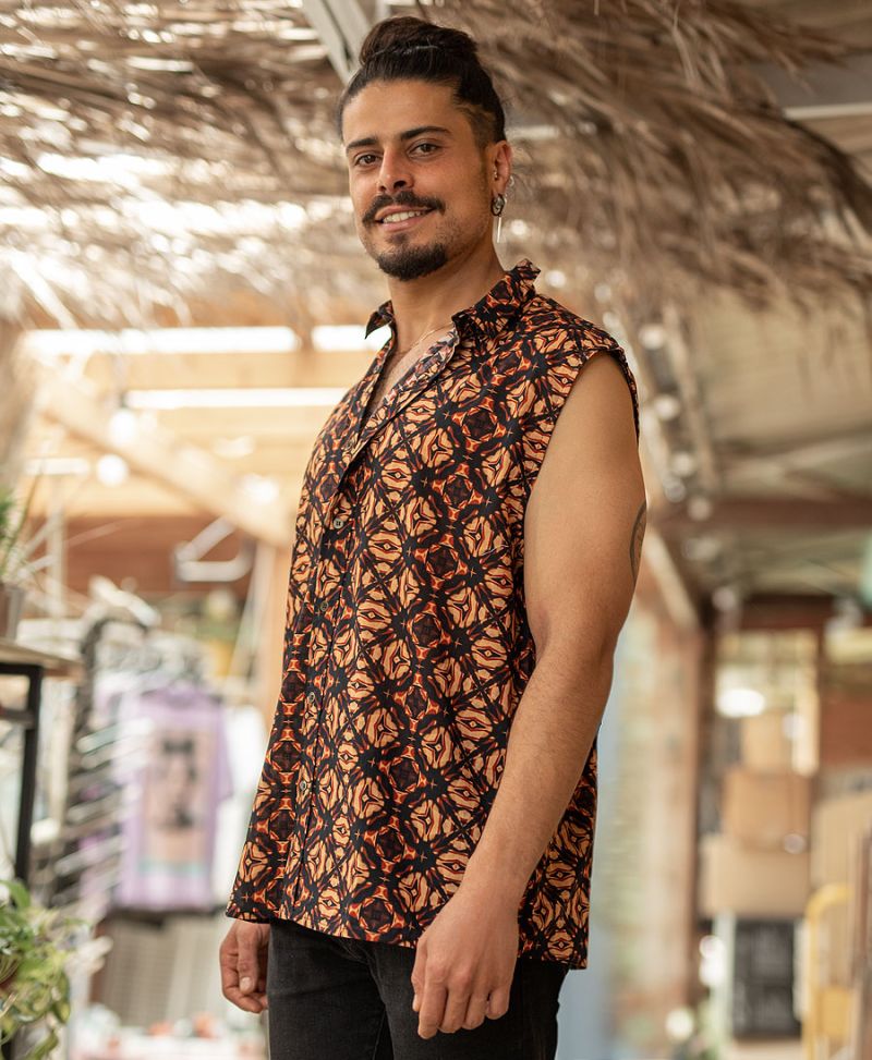Blup Sleeveless Button Up 
