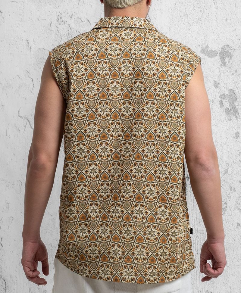 Ukush Sleeveless Button Up 