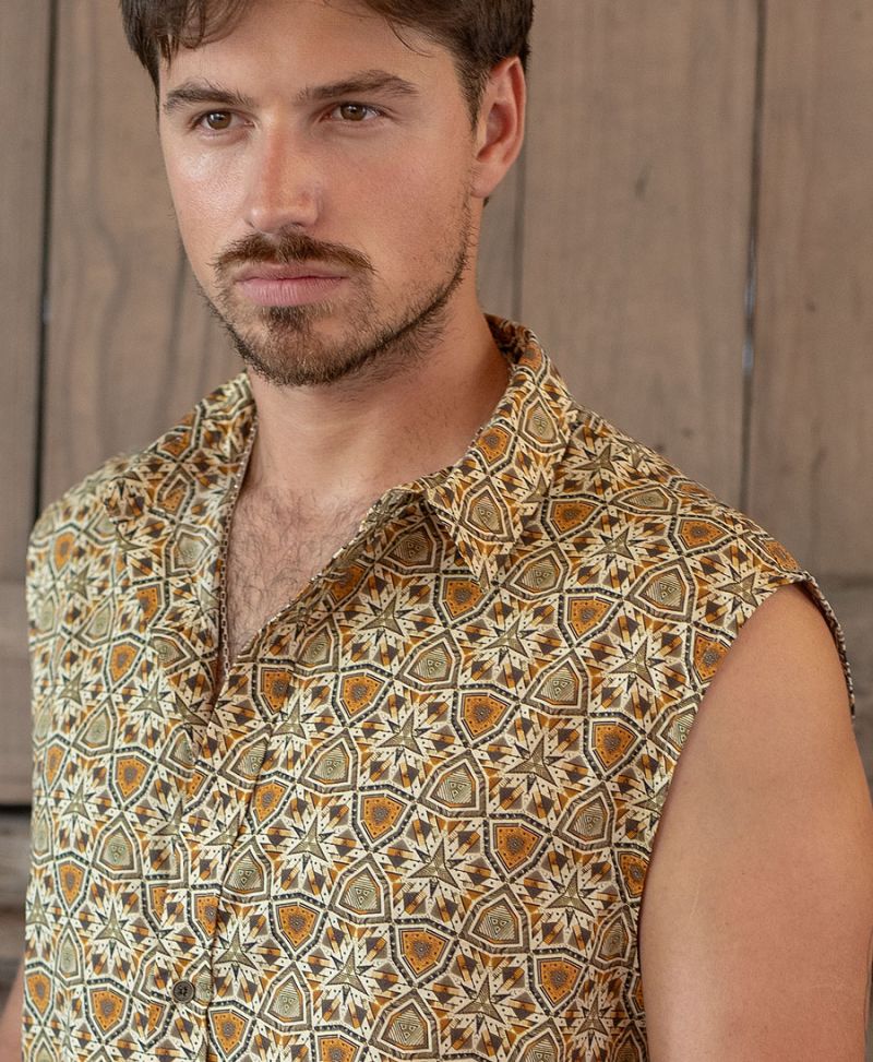 Ukush Sleeveless Button Up 