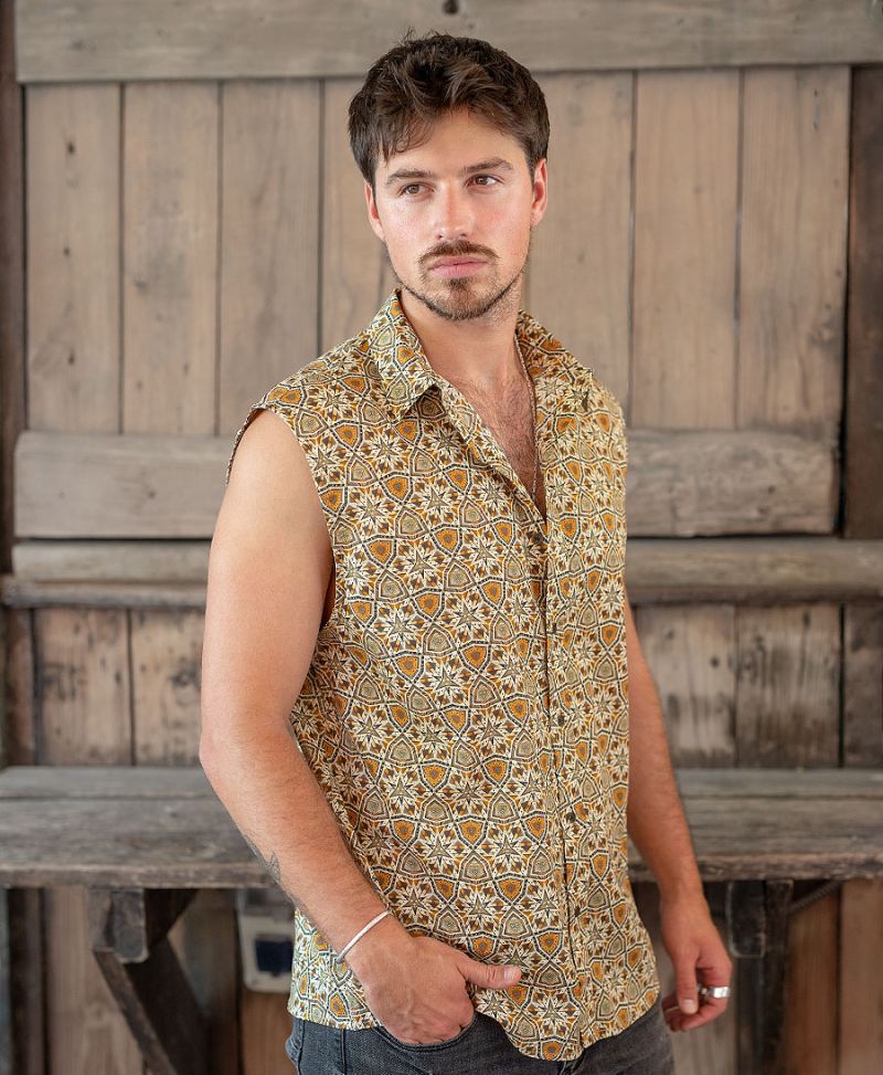 Ukush Sleeveless Button Up 