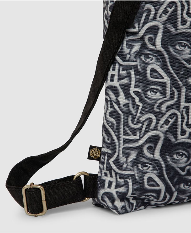 Amazeyes Drawstring Backpack