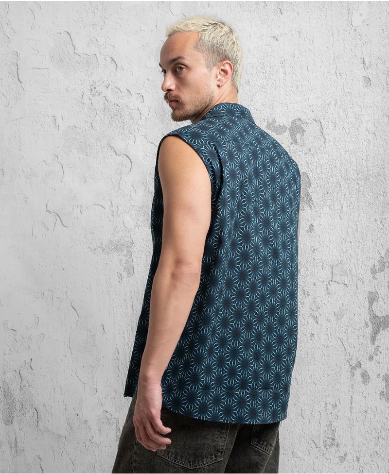 Sunny Sleeveless Button Up 