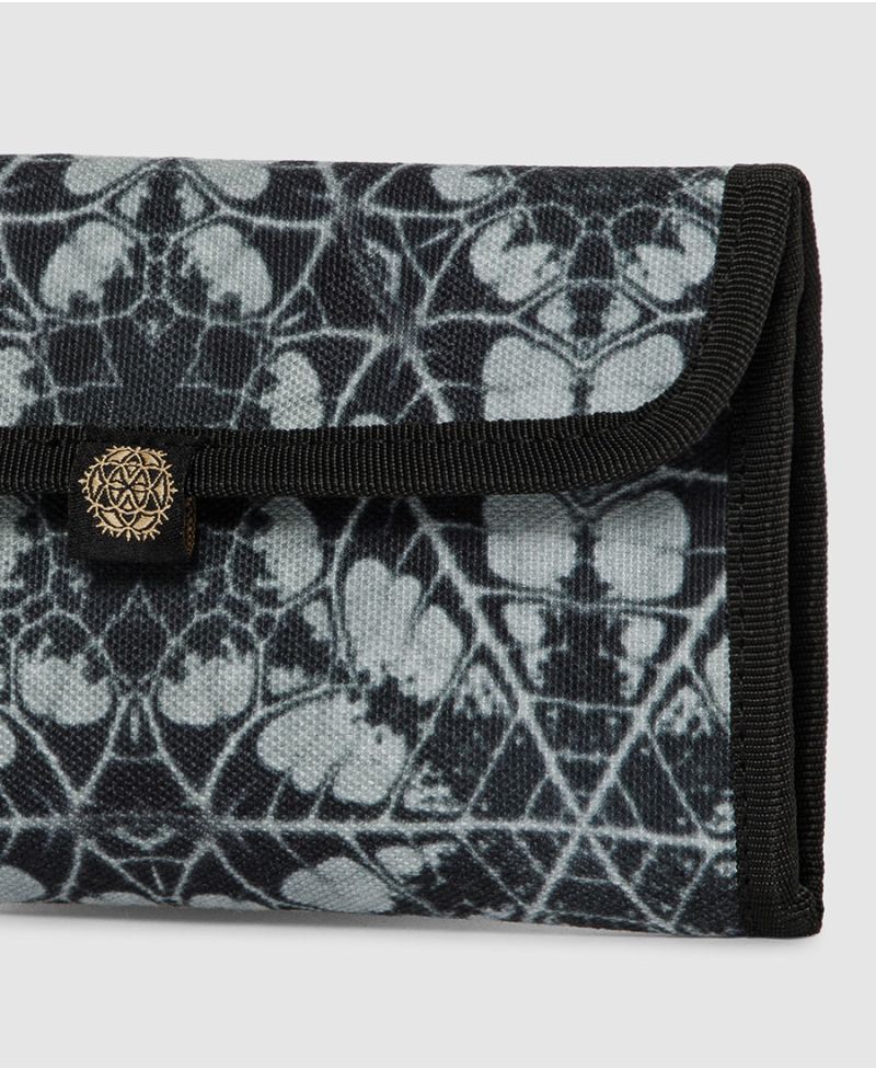 botanical tobacco case