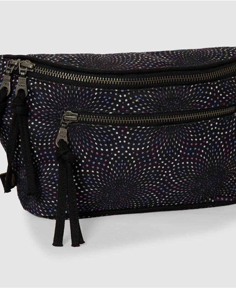 Flowry Pouch