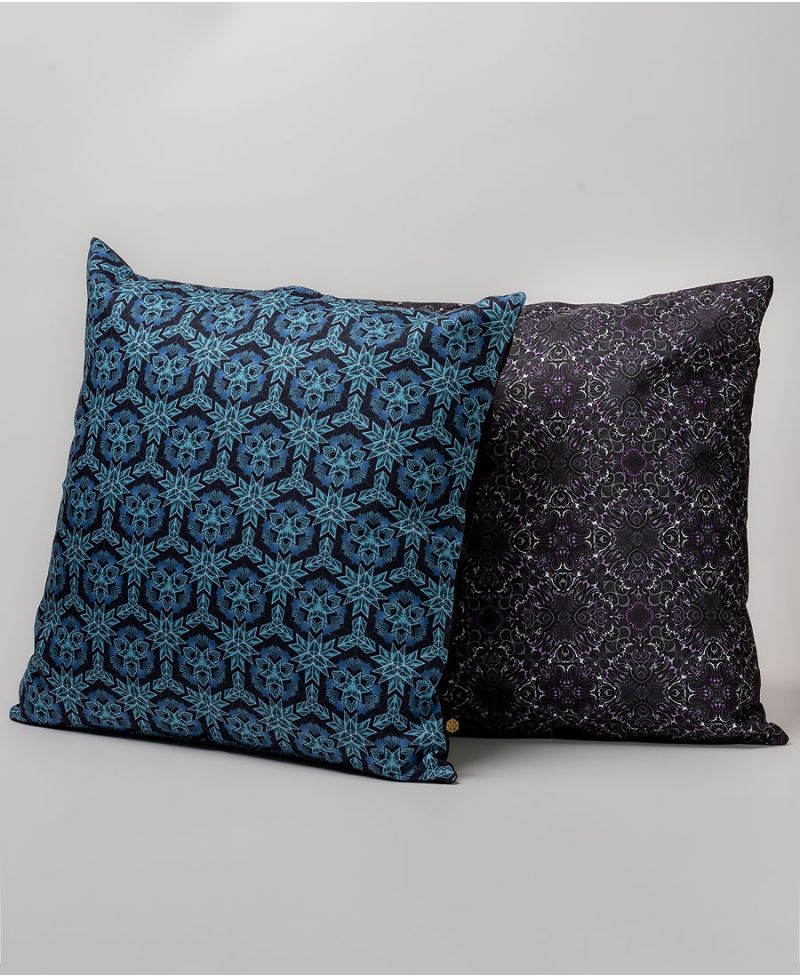 Optisomex Cushion Cover 18x18 