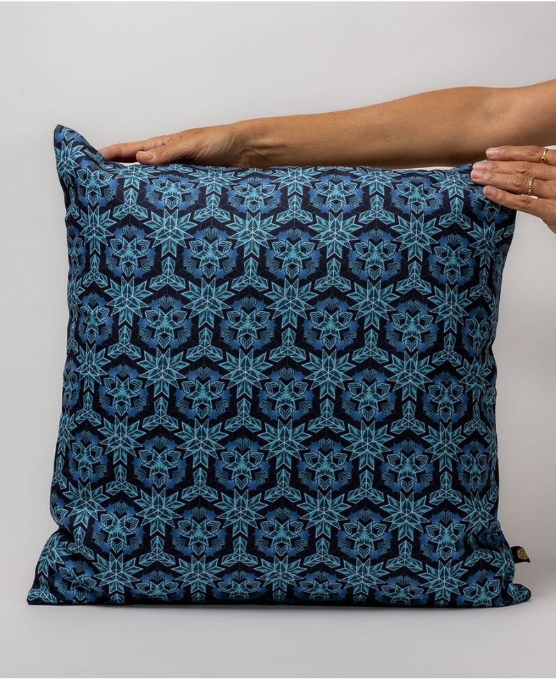 Optisomex Cushion Cover 18x18 