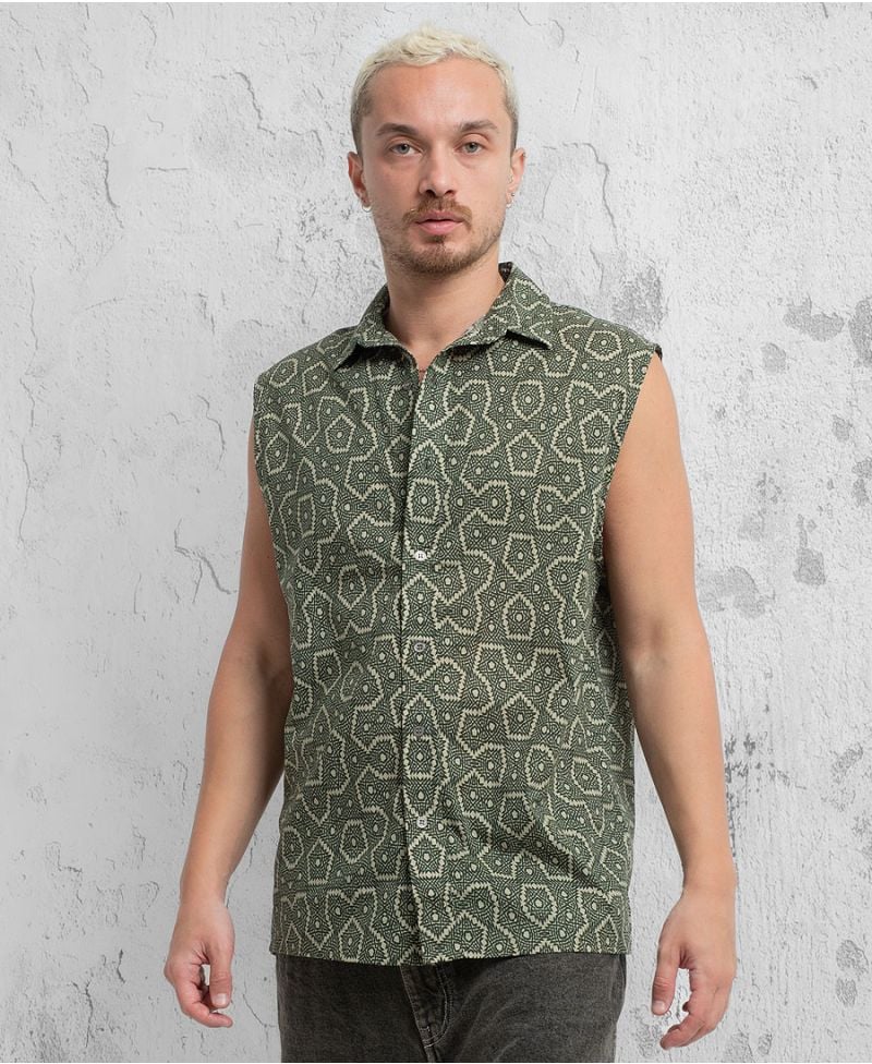 geometric sleeveless button up shirt