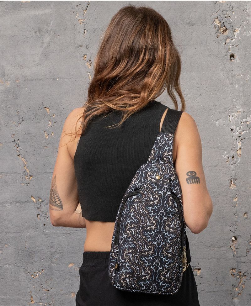 Maal Sling Bag
