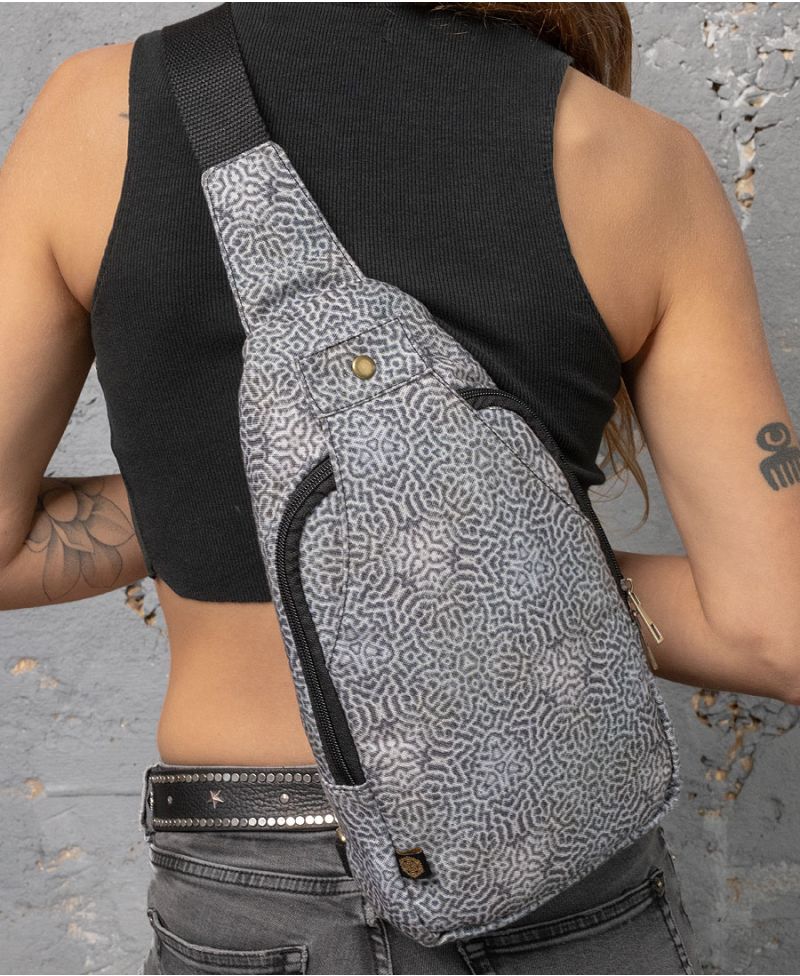Diploria Sling Bag