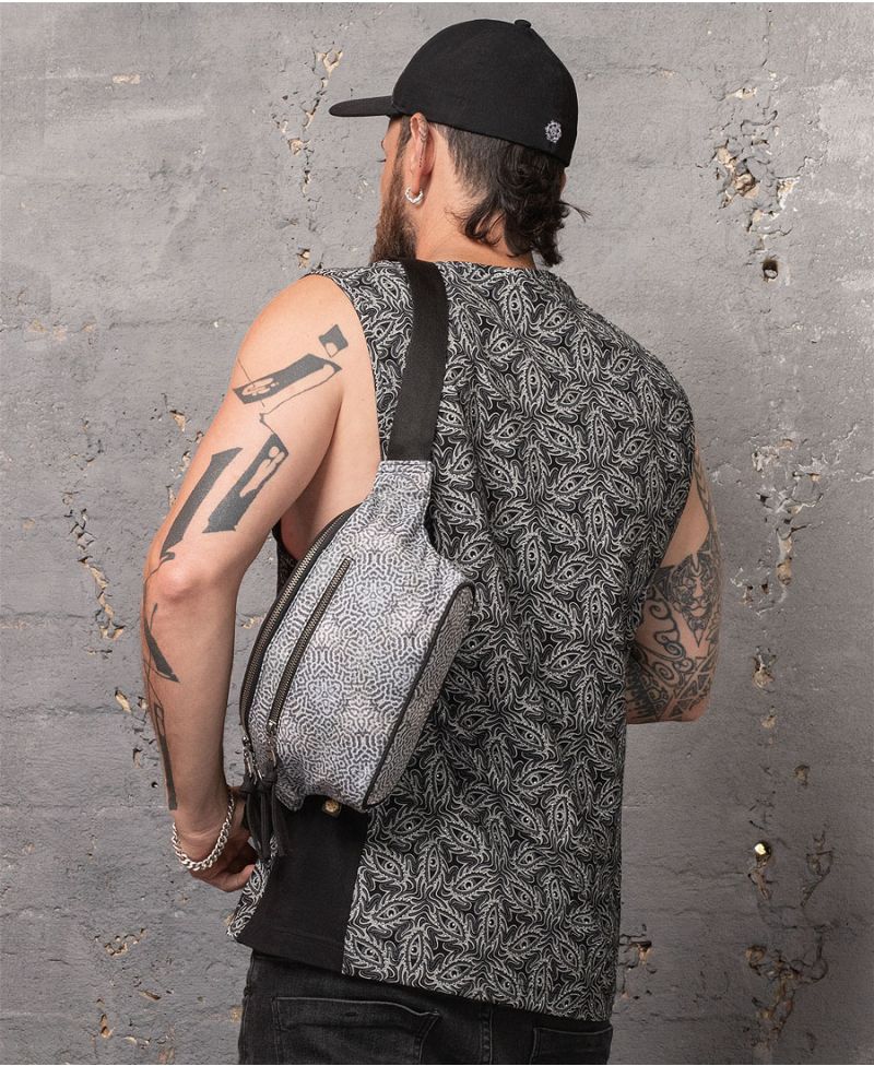 Diploria Pouch