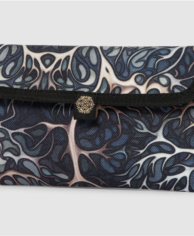 tobacco pouch 