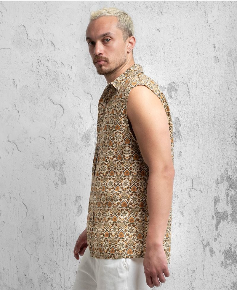 Ukush Sleeveless Button Up 