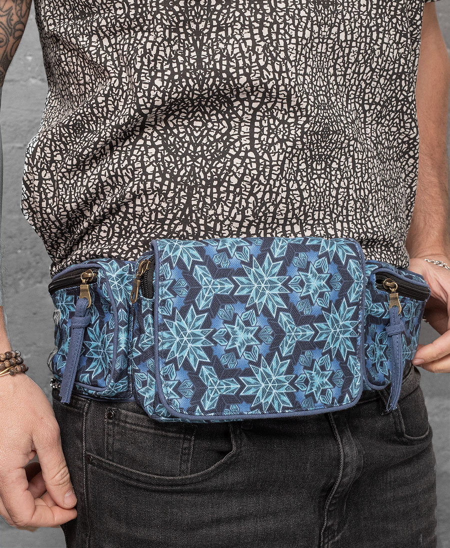 geometric pocket belt 