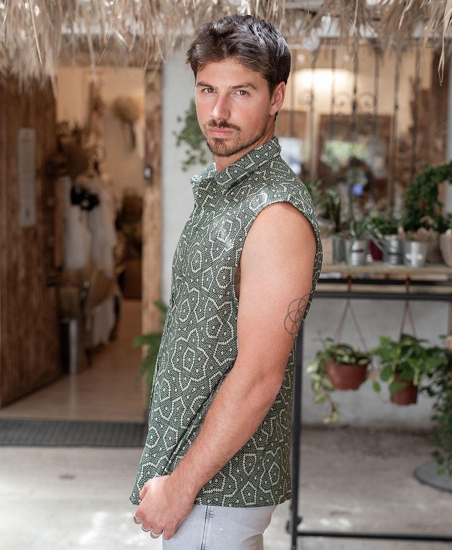 geometric sleeveless button up shirt