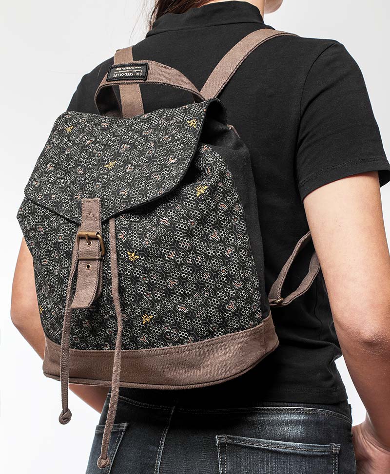 mini-backpack-women-small-canvas-bag-bees-beehive