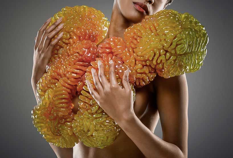 psychedelic-fashion-clothing-trippy-t-shirt-seed-of-life-Neri-Oxman-Wanderers-3D-Printing-Designboom02