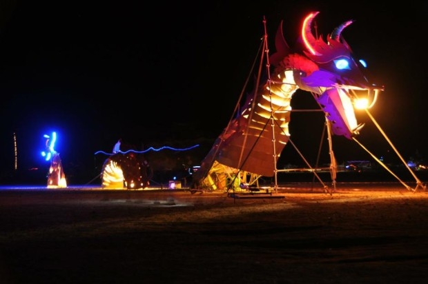 psychedelic-trance-festival-fashion-clothing-daniel-popper-dragon-afrikaburn