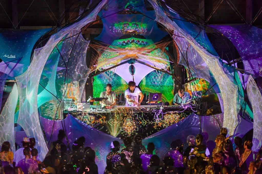 psychedelic-trance-festival-fashion-clothing-sol-seed-of-life-Geometric-Flux